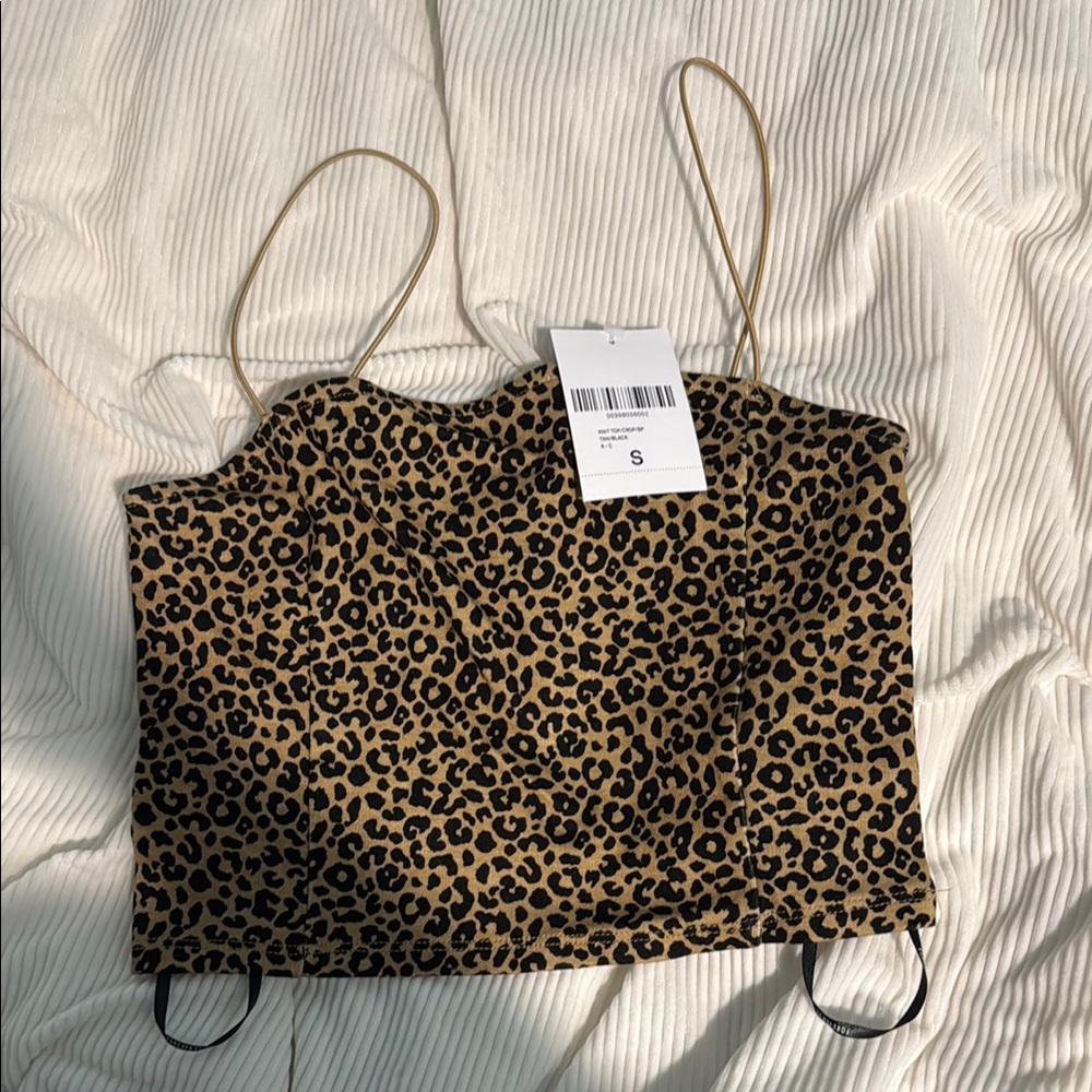 NWT women’s Forever 21 Leopard Print Women's Top